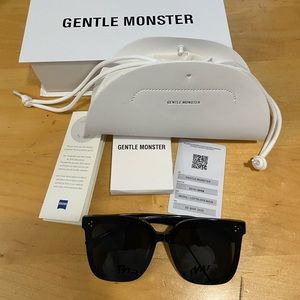 Gentle Monster HER sunglasses